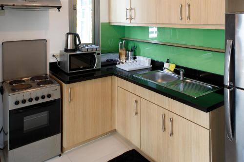 prime bgc location apartments by ph staycation