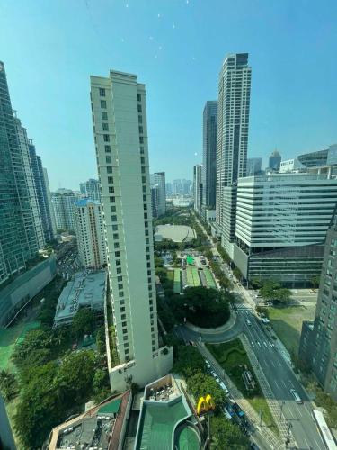 prime bgc location apartments by ph staycation