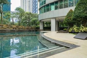 manila