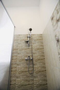 dazzle bay by twenty two