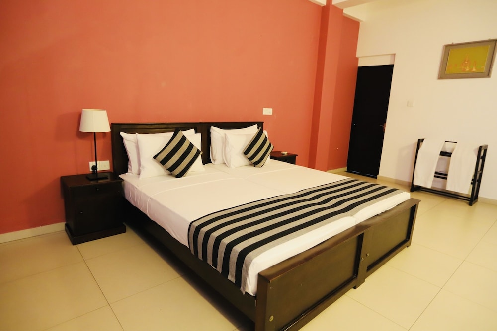 dazzle bay by twenty two