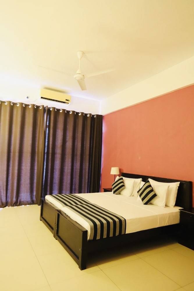 dazzle bay by twenty two