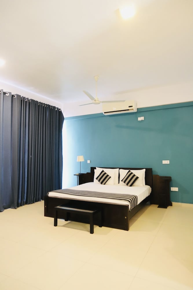 dazzle bay by twenty two