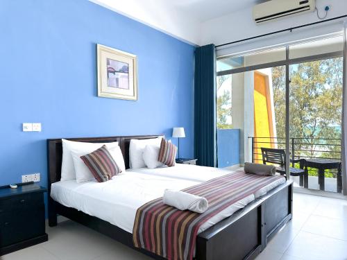 dazzle bay by twenty two