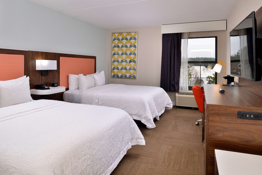 hampton inn henderson
