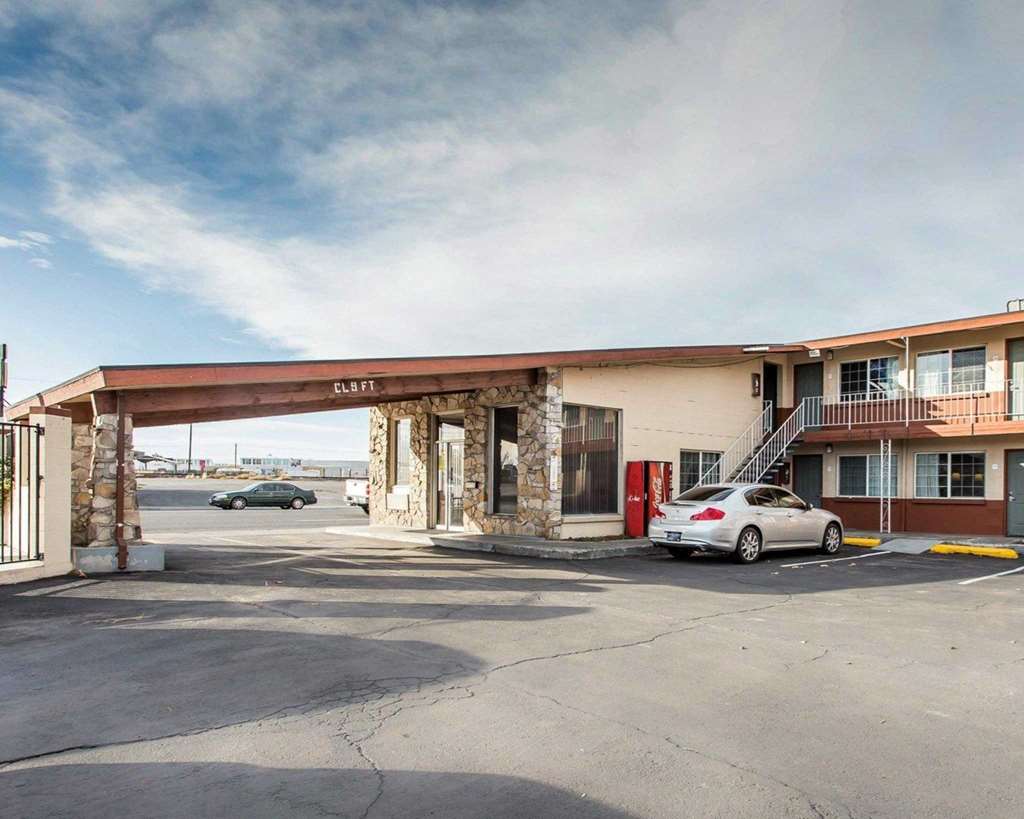 motel 6 hermison or umatila