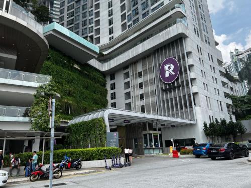 orion suites the robertson bukit bintang