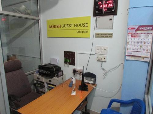 ashish guest house udaipole