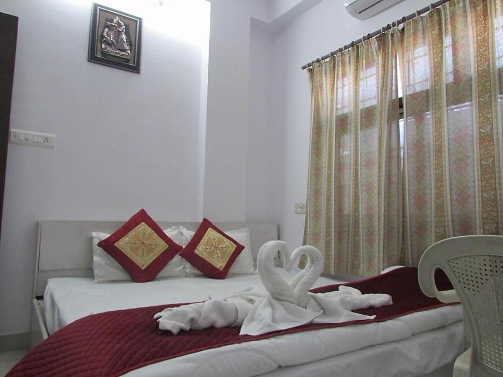 ashish guest house udaipole