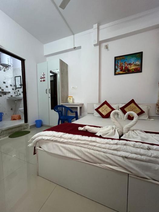 ashish guest house udaipole