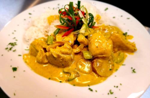 Executive House Suites Hotel & Conference Centre,High Level>>Alberta,3 star