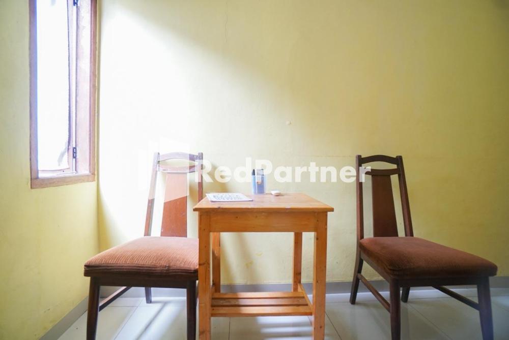 surabaya jaya hotel near soekarno hatta airport