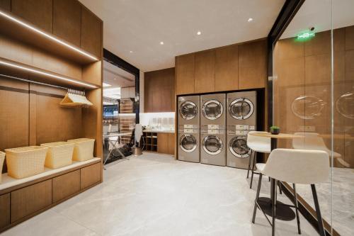 atour hotel dalian development zone