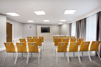 leonardo hotel and conference venue hinckley island