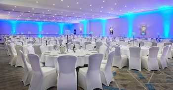 leonardo hotel and conference venue hinckley island