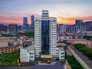 atour hotel changsha pedestrian street national financial center