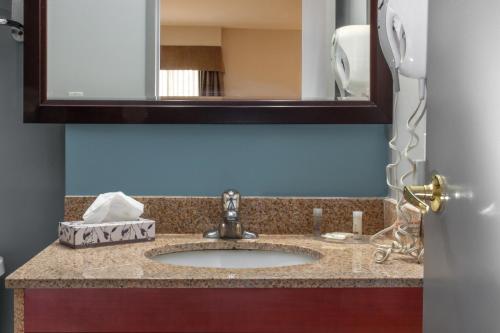 days inn by wyndham hamilton