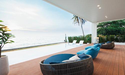 sea season pool villa pattaya