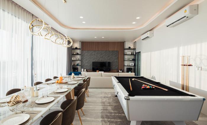 sea season pool villa pattaya