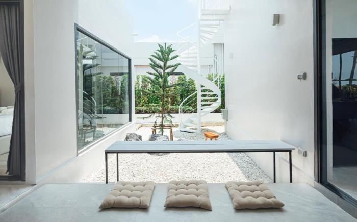 sea season pool villa pattaya