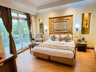 hotel inaya suites rooms with bathtub