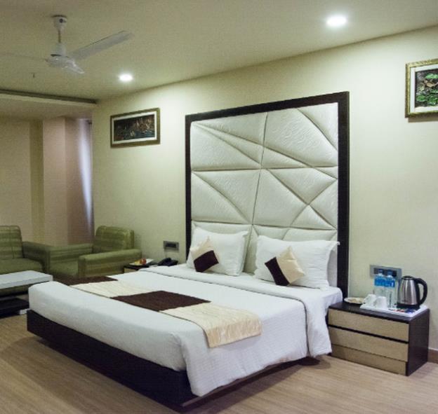 hotel kalptaru elegance