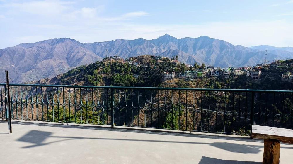 the himalayan hostel