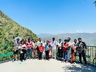 the himalayan hostel