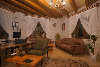 secret hill cave suites