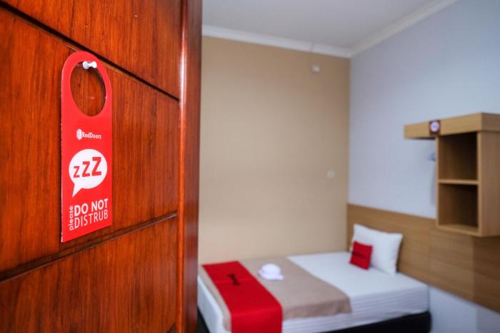 reddoorz syariah near perempatan kartasuro