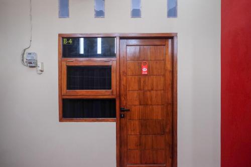 reddoorz syariah near perempatan kartasuro
