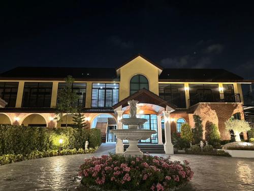cottage pine rayong resort and cafe