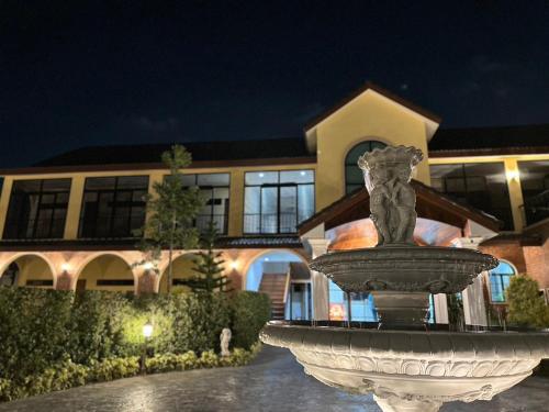 cottage pine rayong resort and cafe