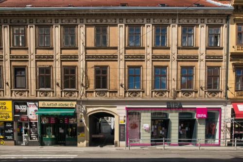 smileandlove republic zagreb center
