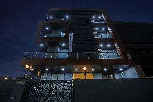 Hotel O Sector 44 Near Botanical Garden,India>>Noida,4 star