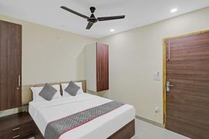Hotel O Sector 44 Near Botanical Garden,India>>Noida,4 star