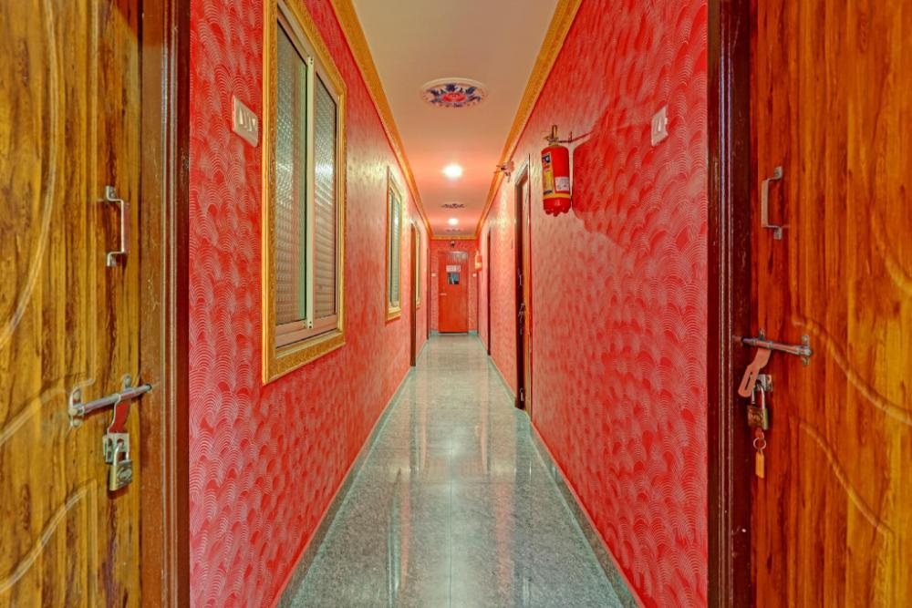 flagship elegant residency