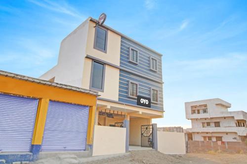 spot on 808975 hotel abs inn