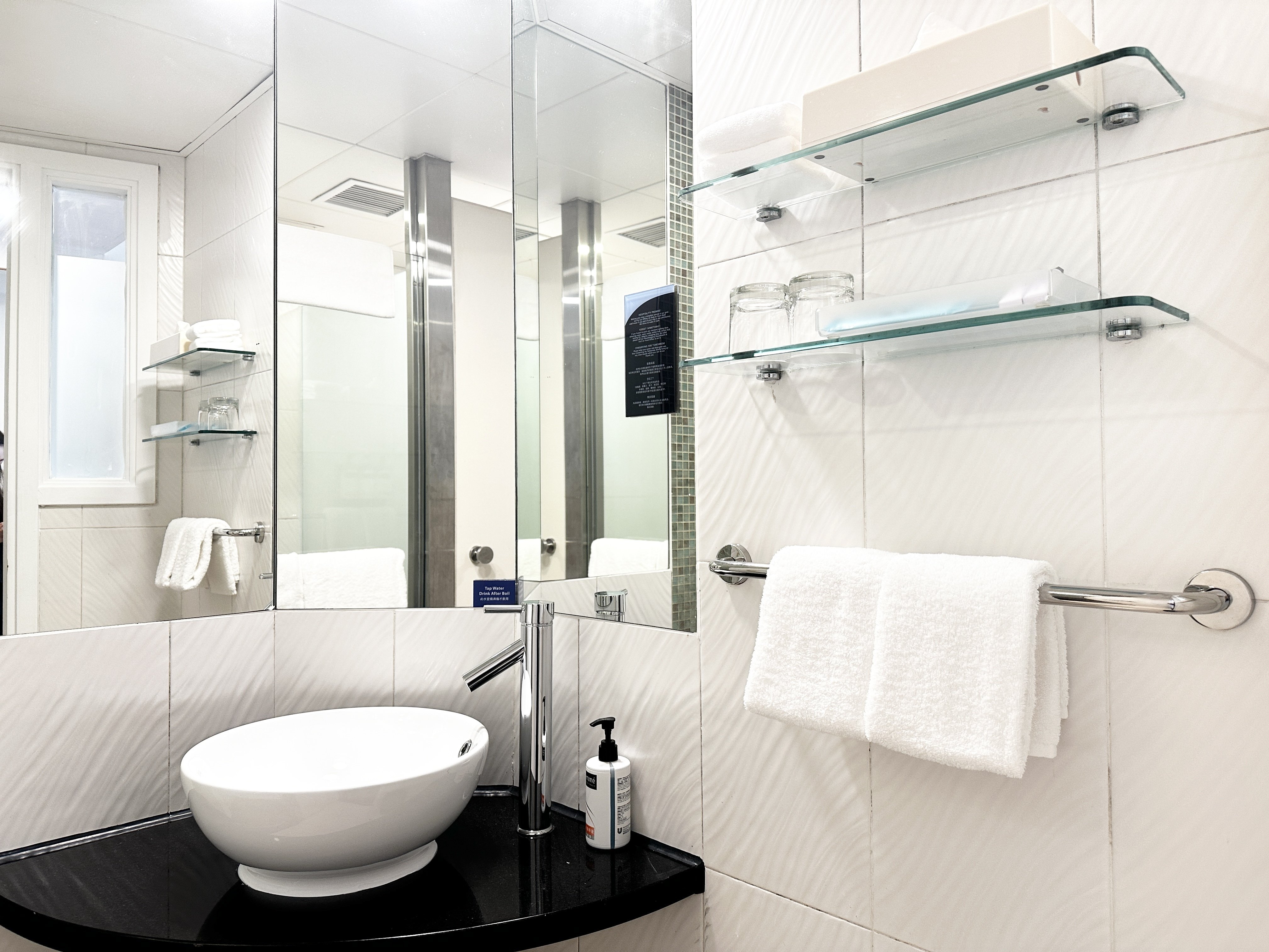 holiday inn express causeway bay hong kong by ihg