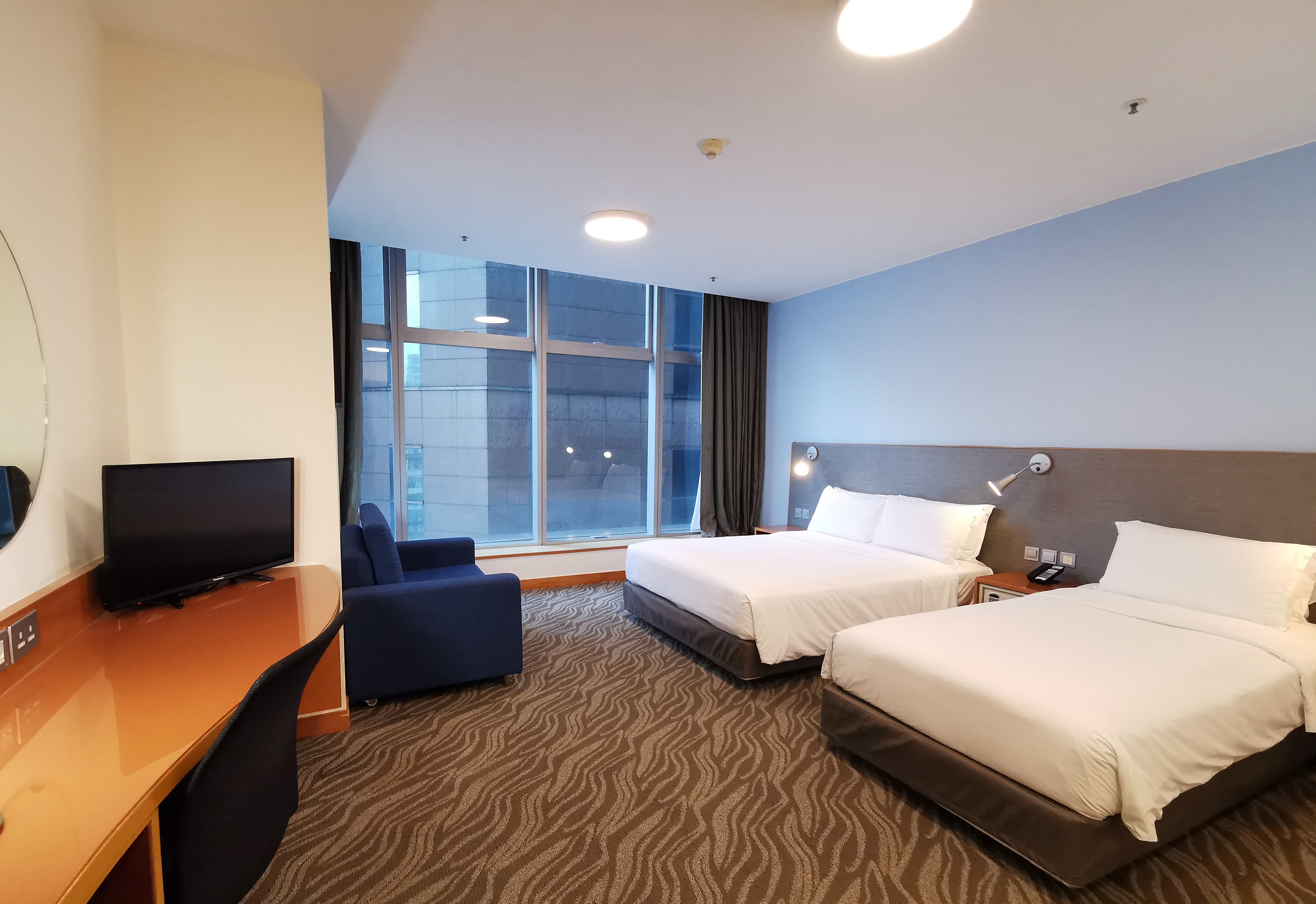 holiday inn express causeway bay hong kong by ihg