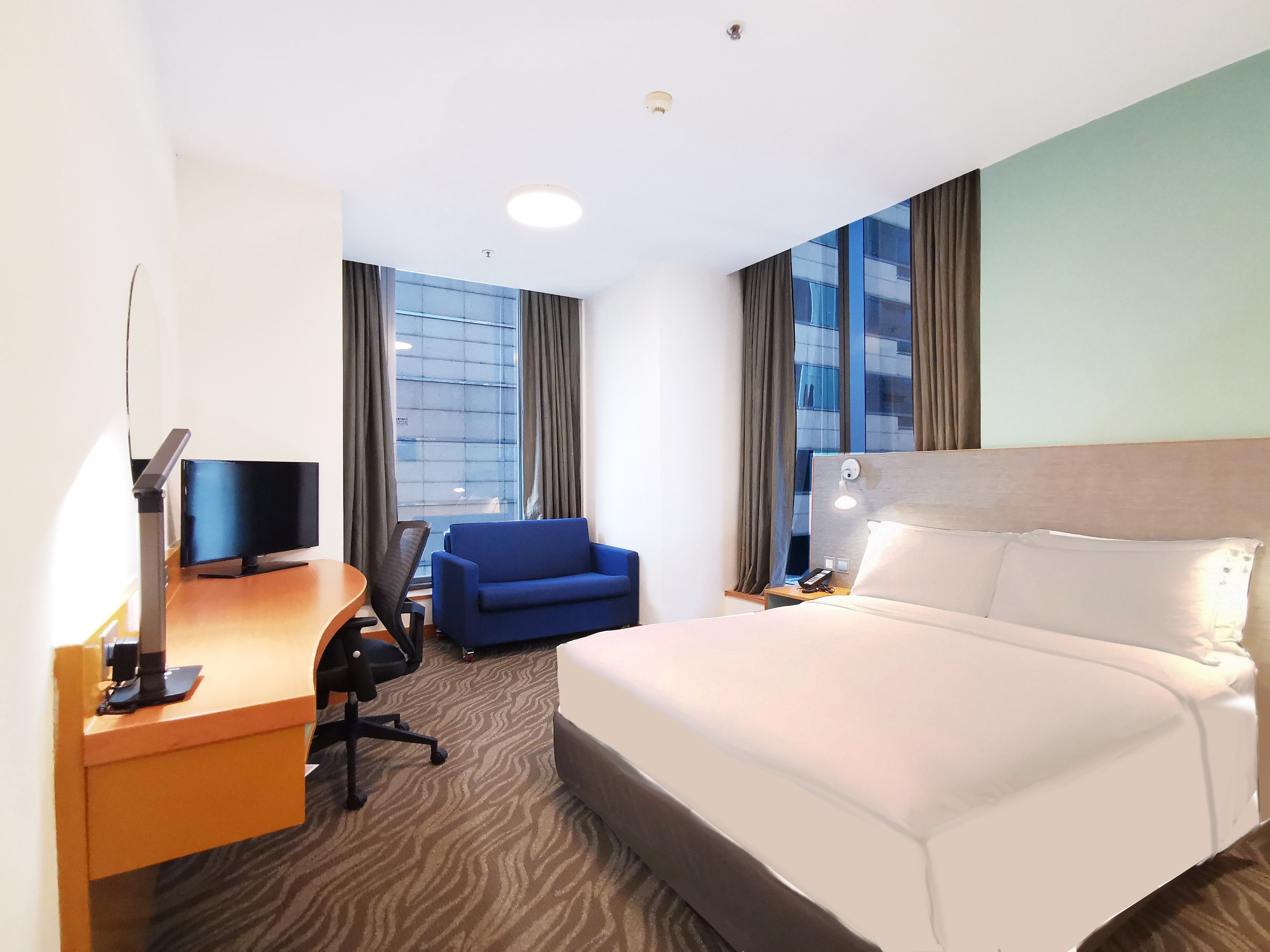 holiday inn express causeway bay hong kong by ihg