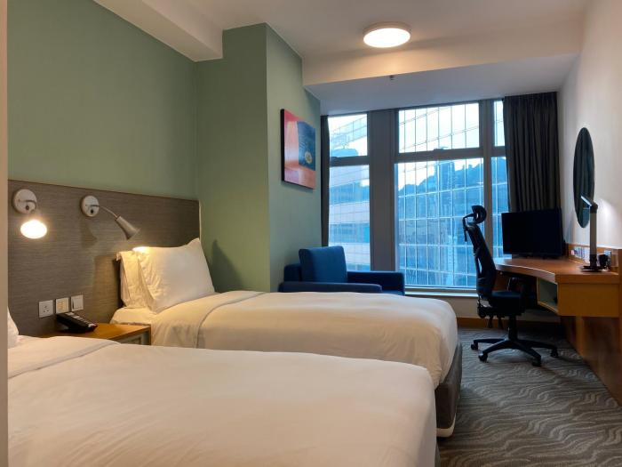 holiday inn express causeway bay hong kong by ihg