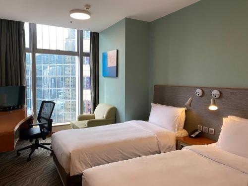holiday inn express causeway bay hong kong by ihg