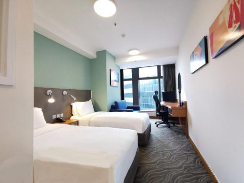 holiday inn express causeway bay hong kong by ihg