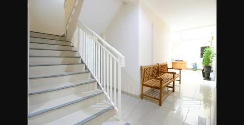 mutiara kostel bintaro pondok aren