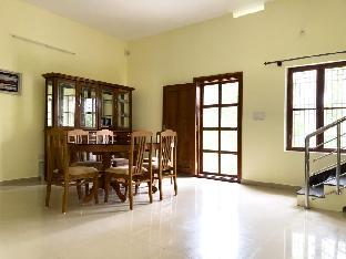 Out Of Town  Coorg,India>>Madikeri,3 star