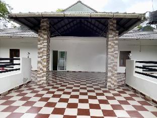 Out Of Town  Coorg,India>>Madikeri,3 star