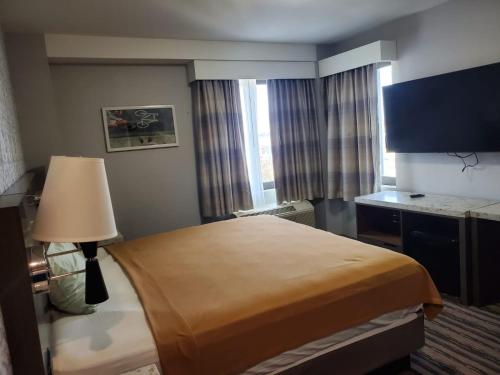 the essence at jfk ascend hotel collection