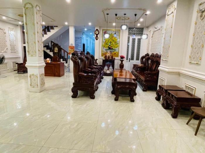 phi mai hotel
