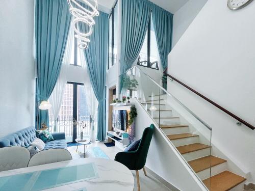 the colony infinitum by awesome stay